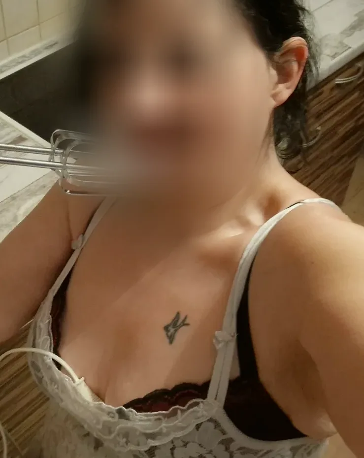 Emanuela, 36 anni
